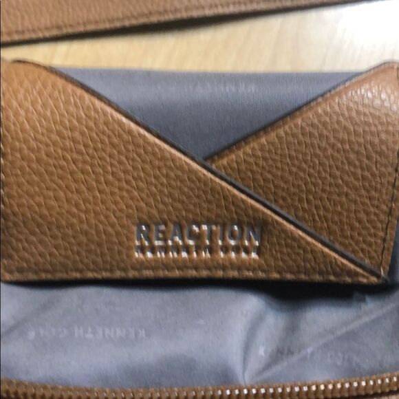 Kenneth Cole Reaction Tote Tan Hobo Bag - Picture 4 of 9